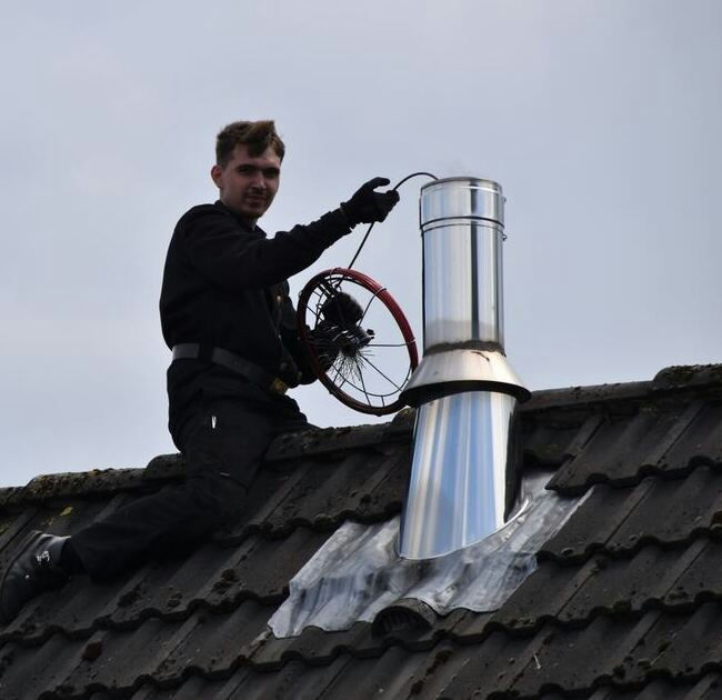 Rookkanaal ontstoppen 