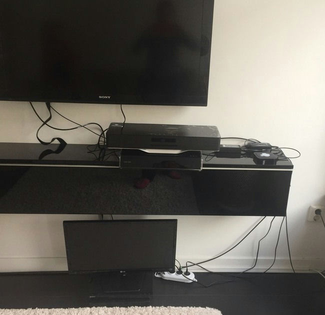 Hide cables 