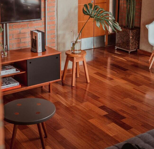 Lacquer floor 
