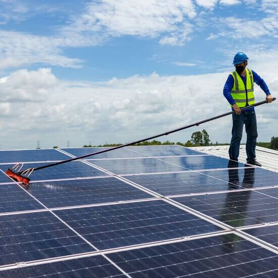 Zonnepanelen reinigen