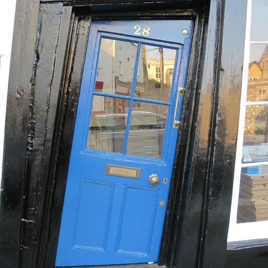 Install door 