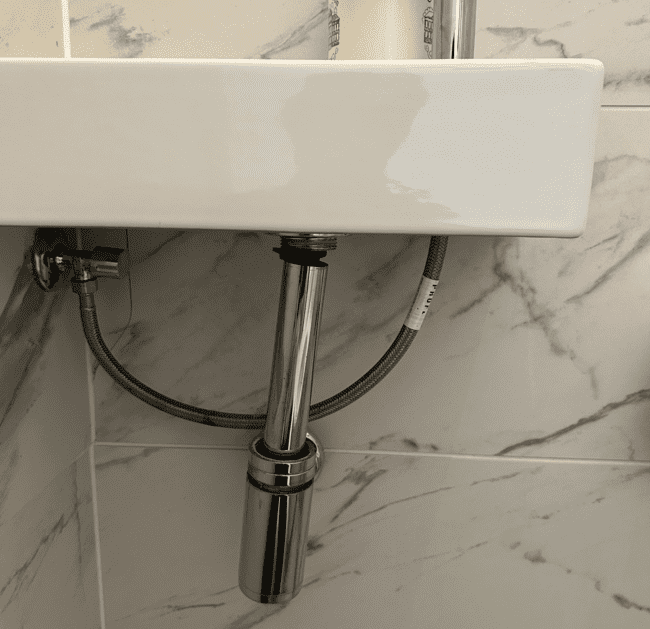 Leaking drain 