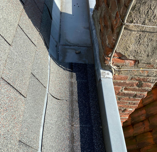 Apply roof zinc 